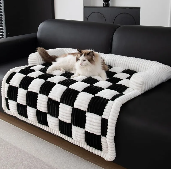 Plush Thickened Warm Pet Bed for Dogs and Cats